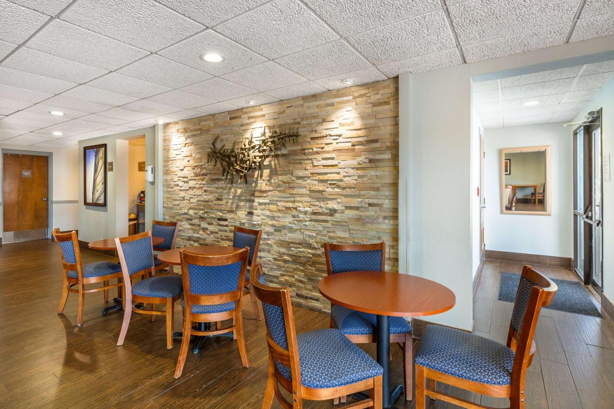 Best Western Порт Клинтън Екстериор снимка